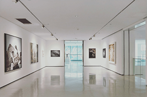 Gallery lighting